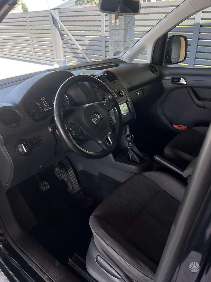 Volkswagen Caddy Maxi - 11