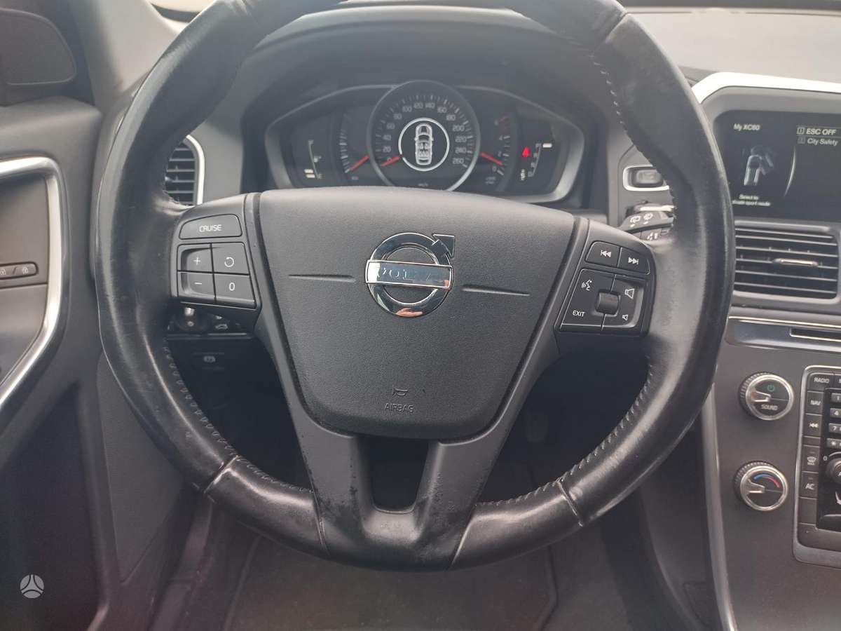 Volvo XC60 - 10