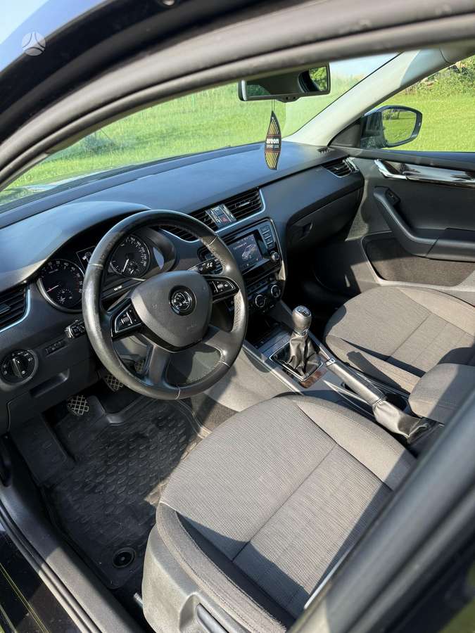 Skoda Octavia, 1.6 l., hatchback