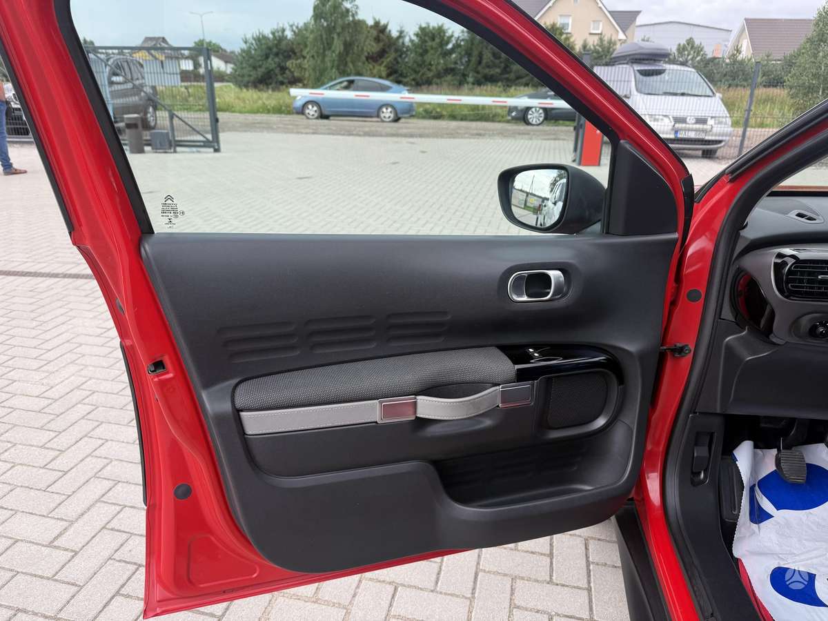 Citroen C4 Cactus, 1.2 l., Хэтчбек