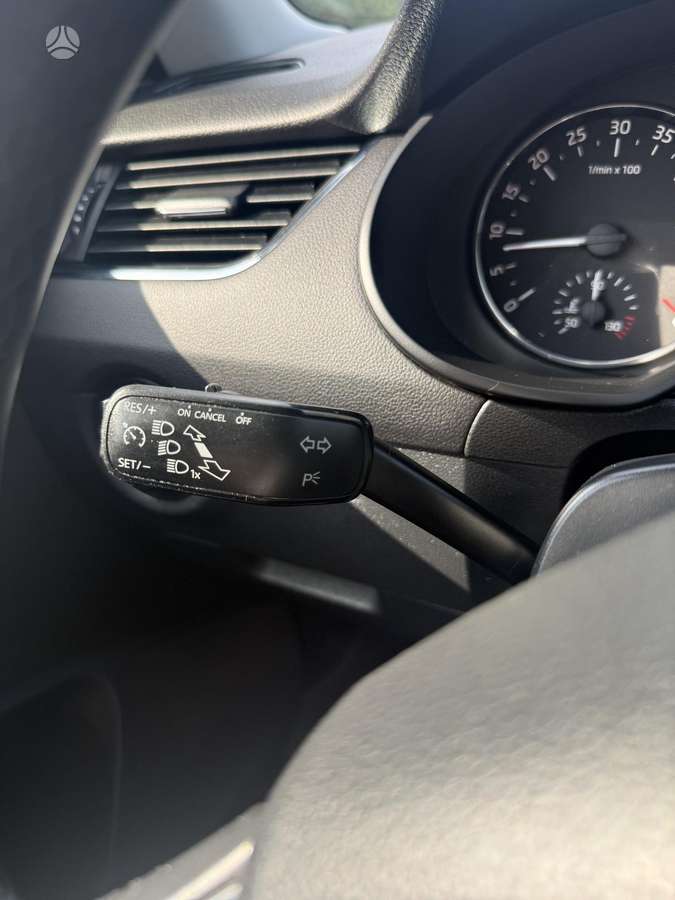 Skoda Octavia, 1.6 l., hatchback