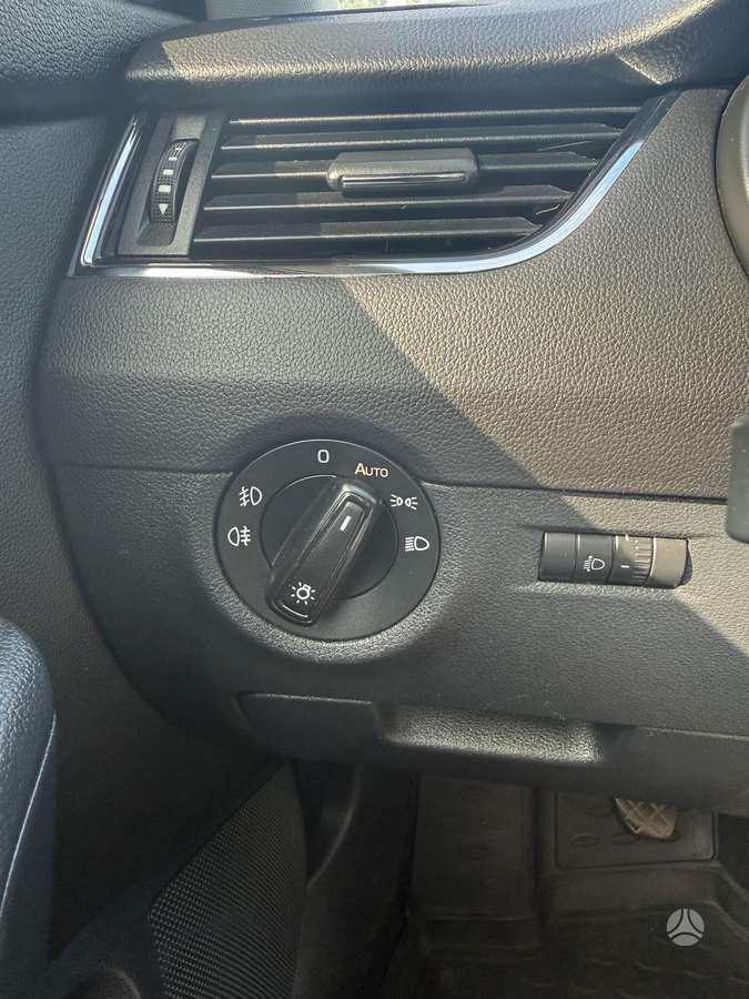Skoda Octavia, 1.6 l., hatchback