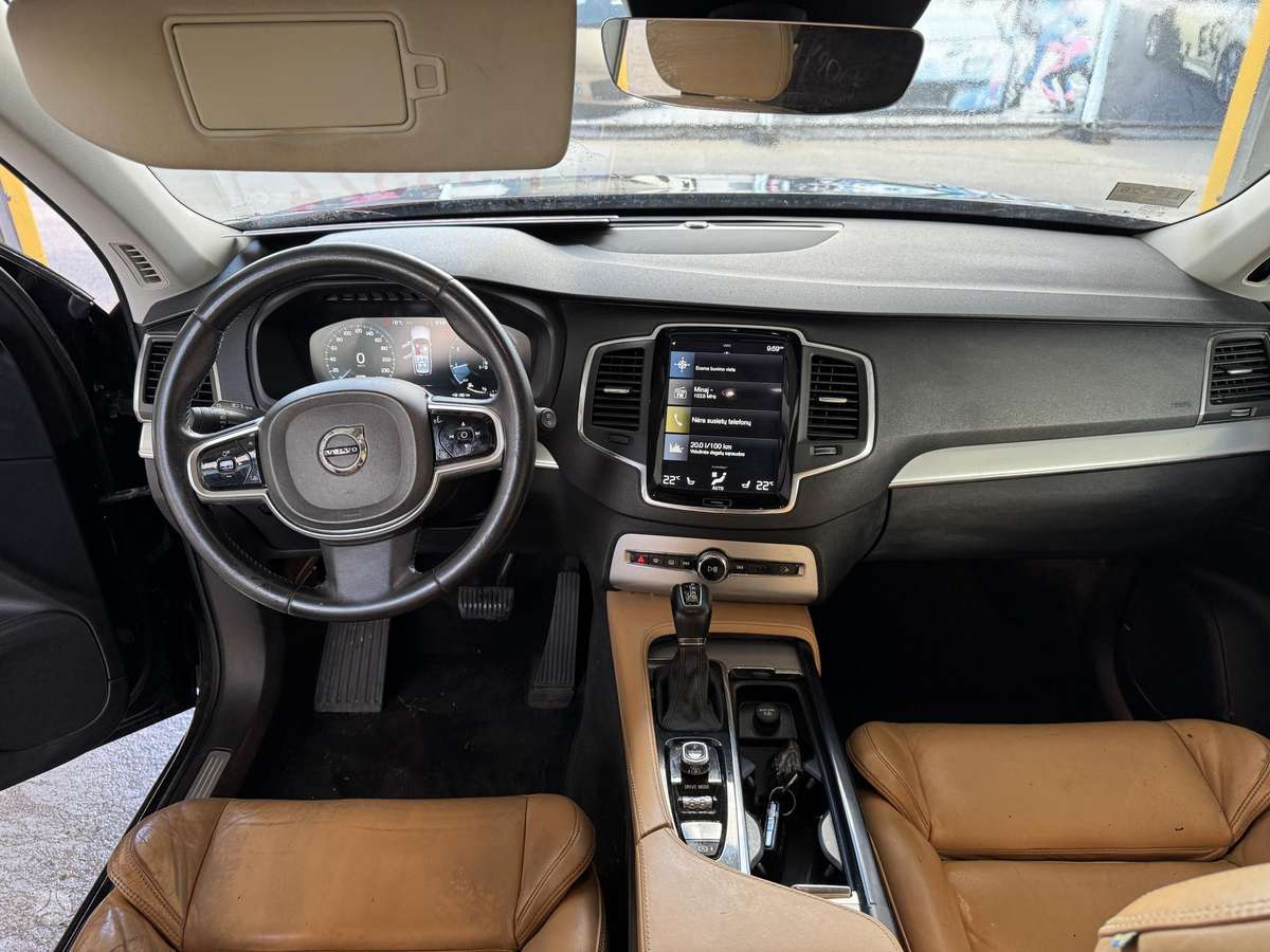 Volvo XC90 - 6