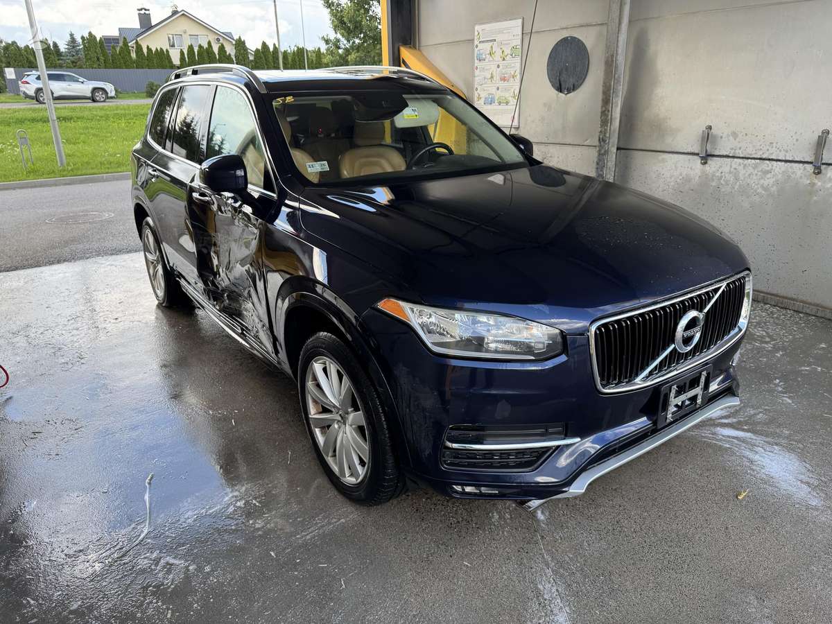 Volvo XC90, 2.0 l., off-road / crossover