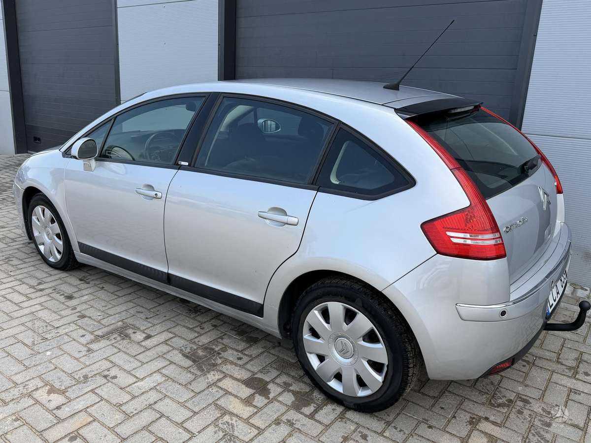 Citroen C4, 2.0 l., hatchback