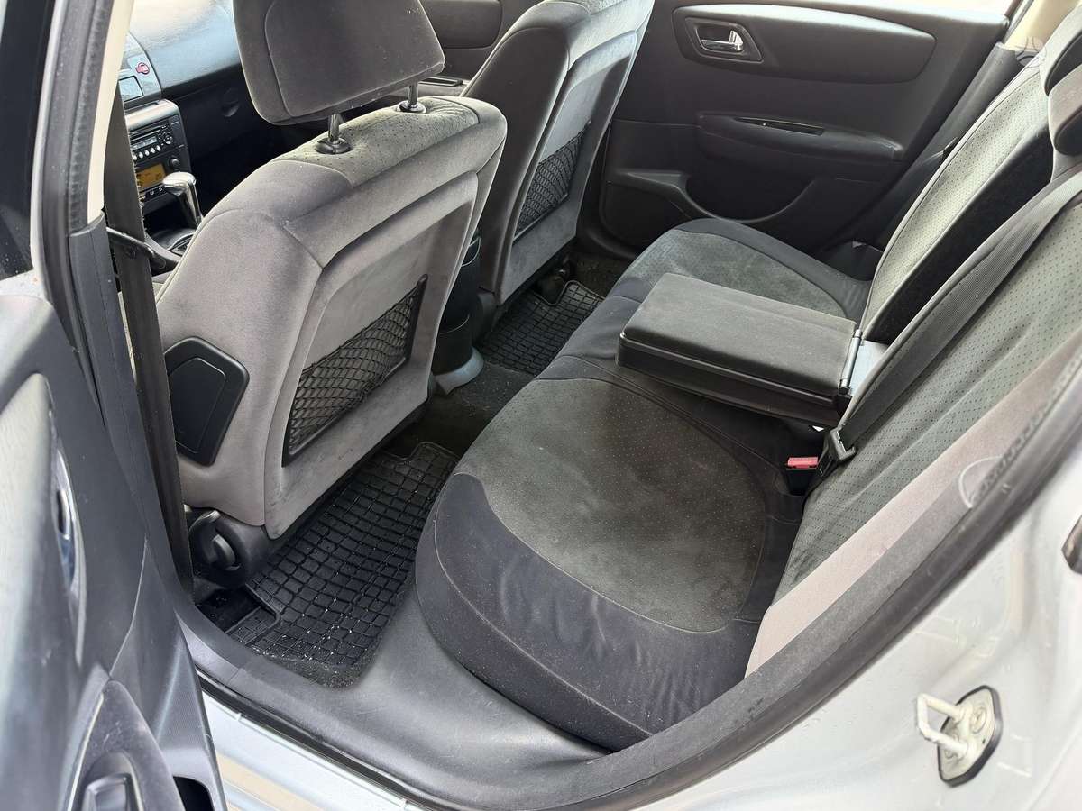 Citroen C4, 2.0 l., hatchback