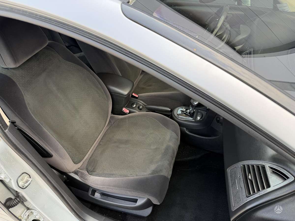 Citroen C4, 2.0 l., hatchback