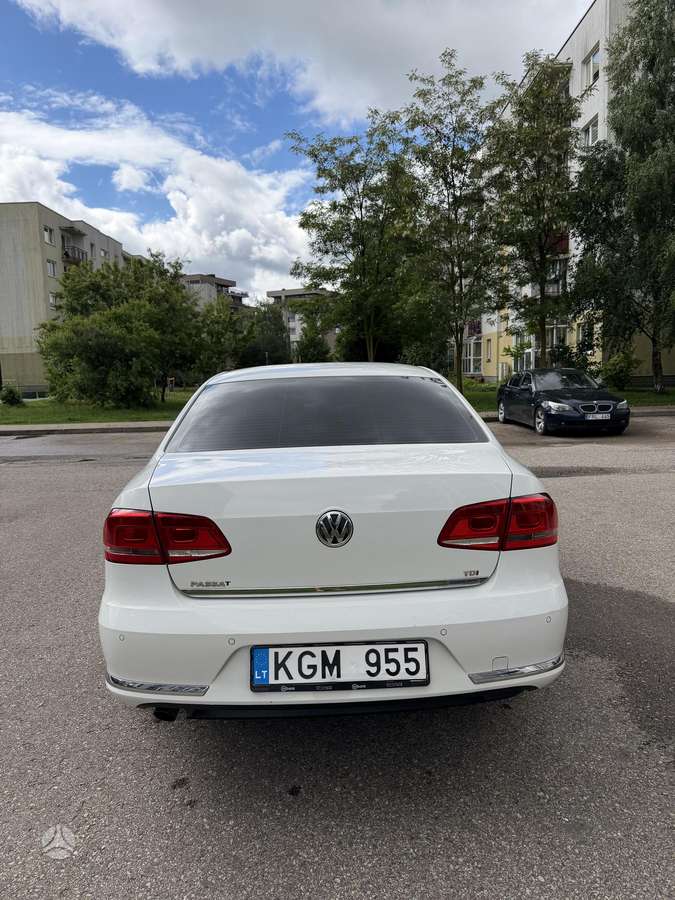 Volkswagen Passat - 6