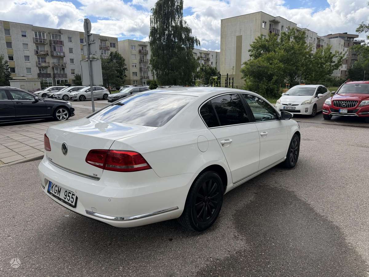 Volkswagen Passat - 7