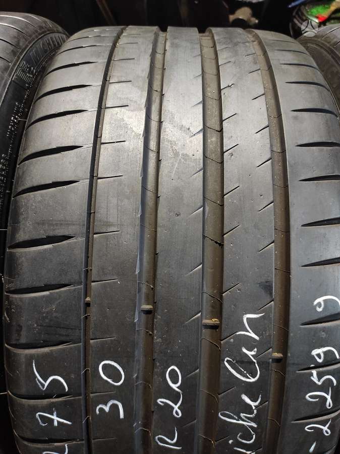 Goodyear, summer 245/35 R20