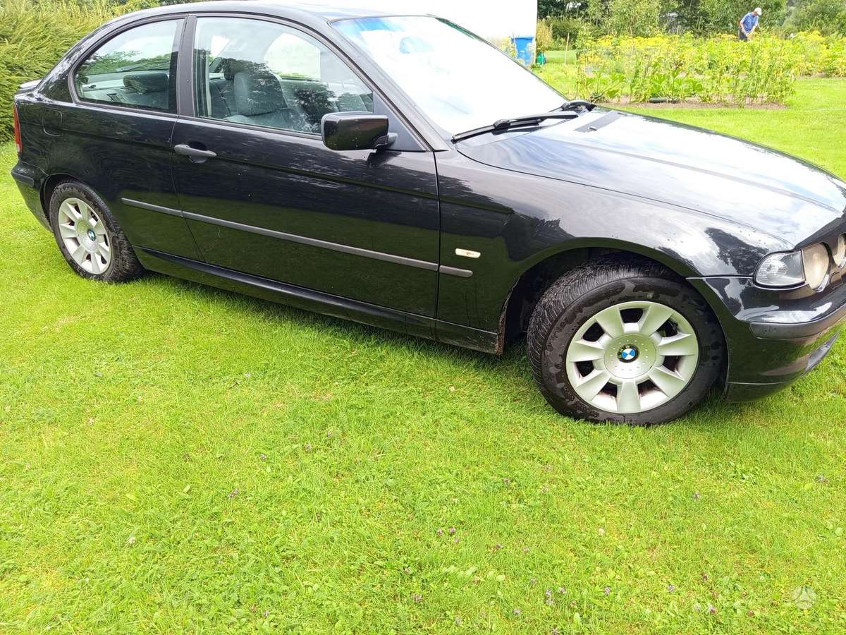 BMW 316, 1.8 l., hatchback