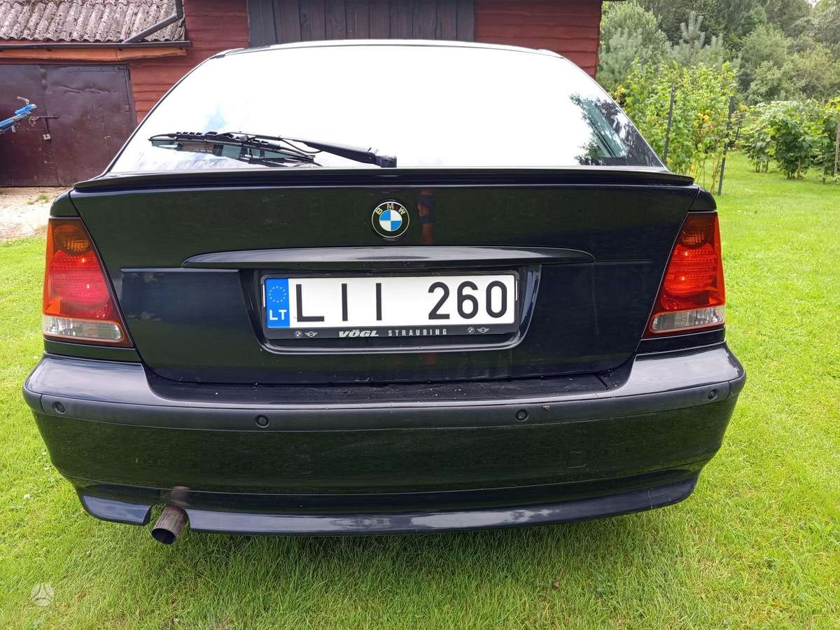 BMW 316, 1.8 l., hatchback