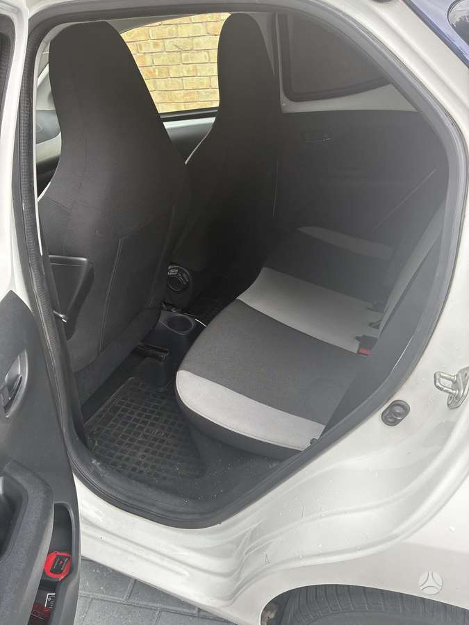 Toyota Aygo - 10