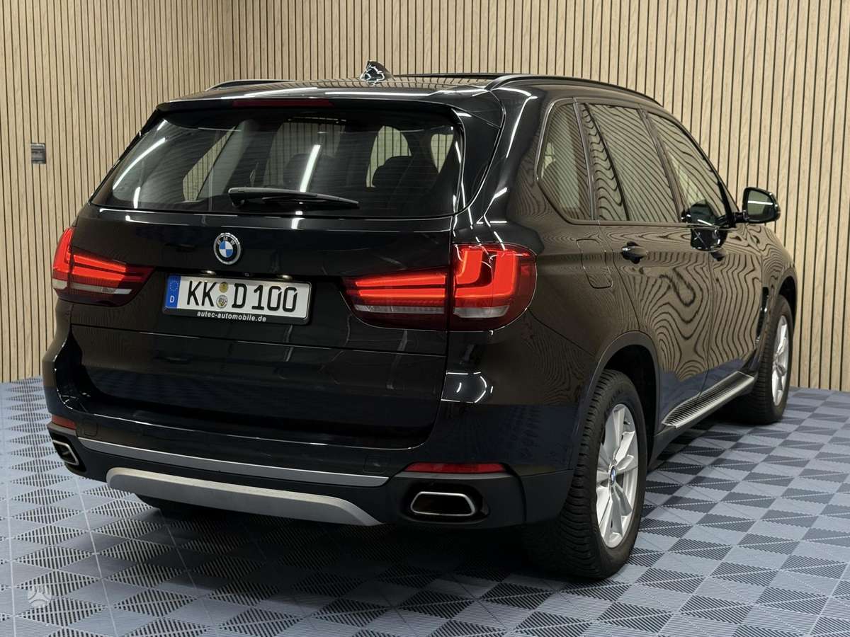 BMW X5, 3.0 l., off-road / crossover