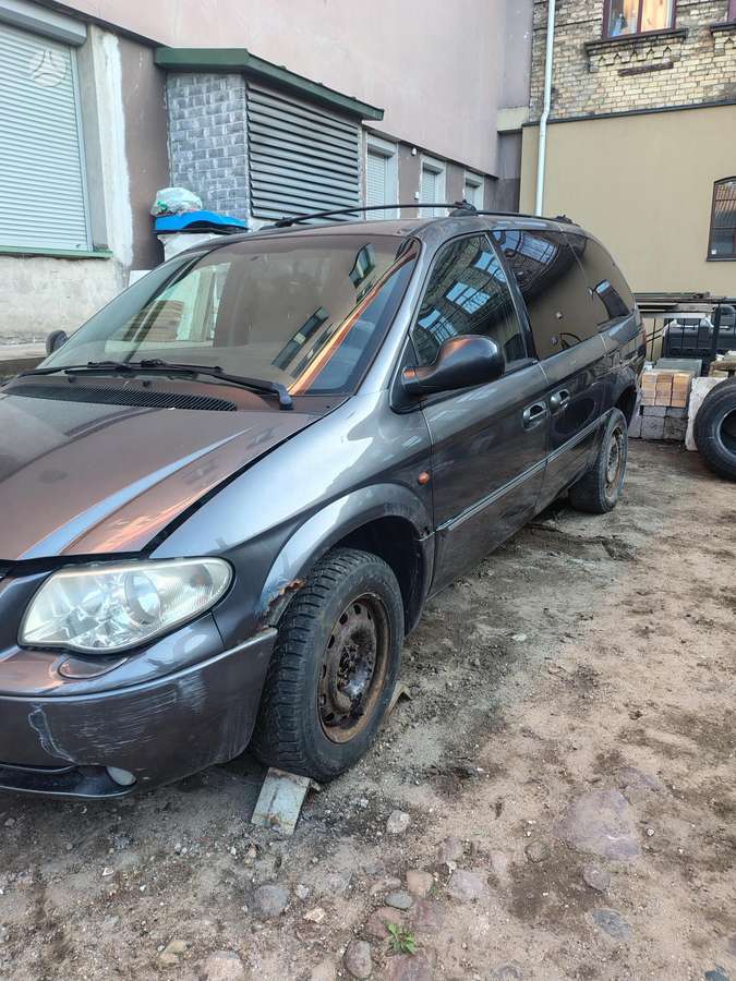 Chrysler Grand Voyager по частям