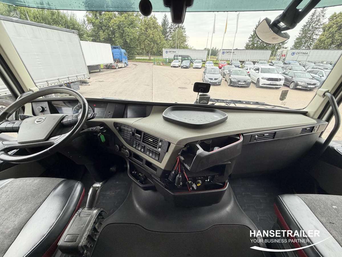 Volvo FH 500, double sleeper