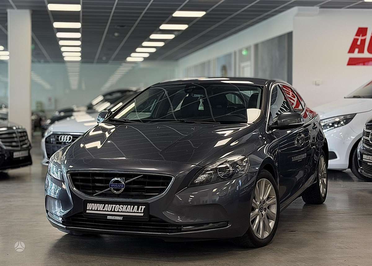 Volvo V40, 2.0 l., Хэтчбек