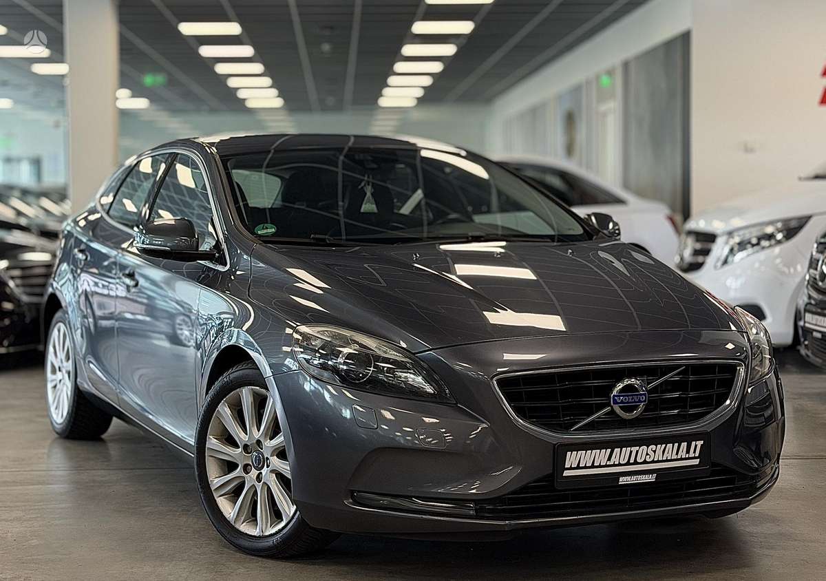 Volvo V40, 2.0 l., Хэтчбек