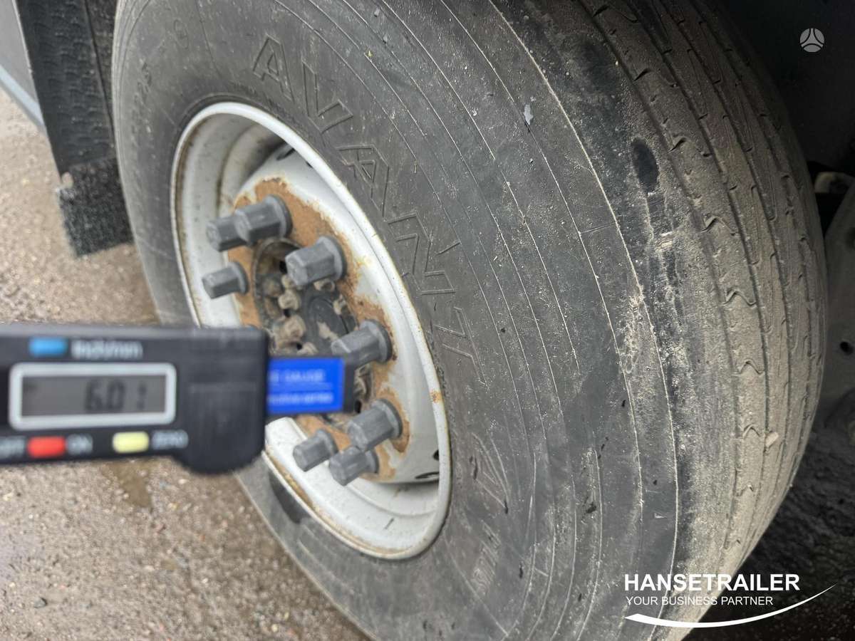 Schmitz SCS 24, užuolaidinės / tentinės