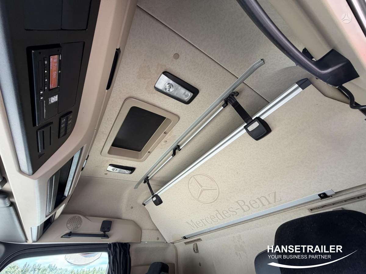 Mercedes-Benz Actros 1845 Big Space, double sleeper
