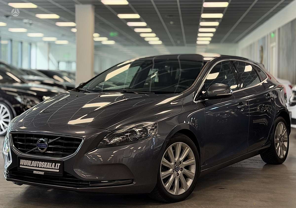 Volvo V40, 2.0 l., Хэтчбек