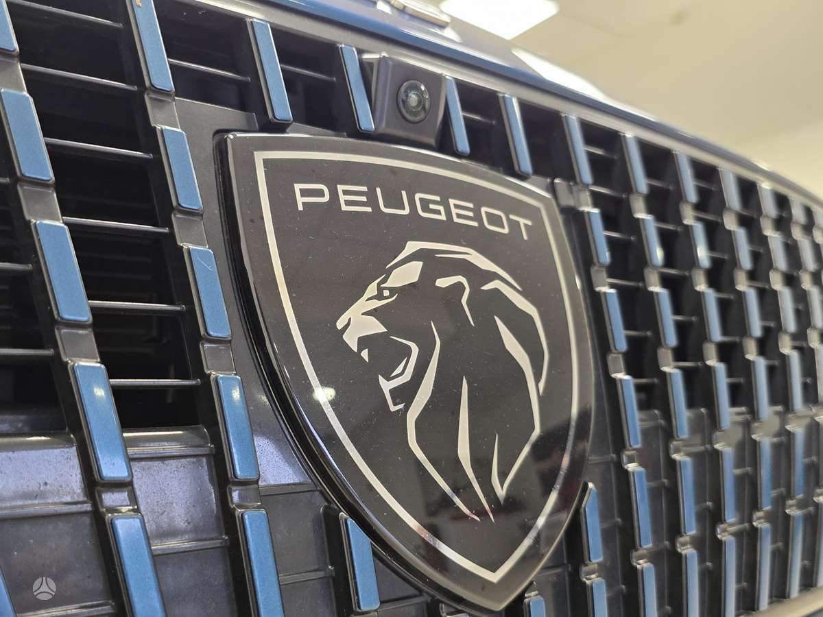 Peugeot 408 - 9