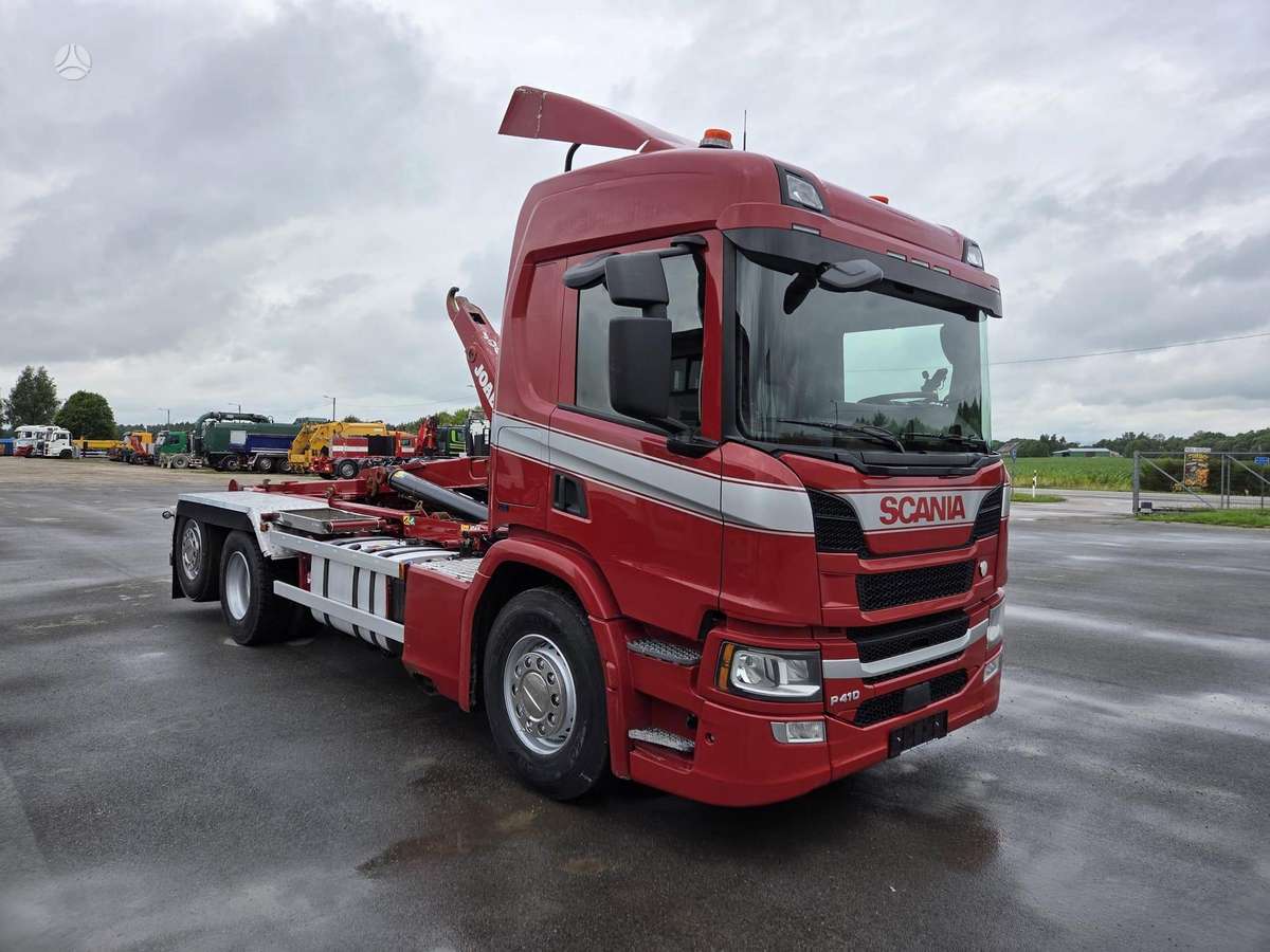 Scania P410 6X2, hooklift trucks