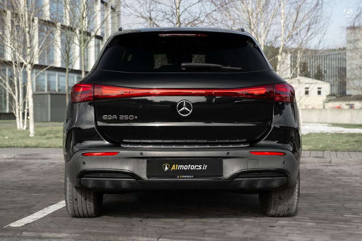 Mercedes-Benz EQA, off-road / crossover
