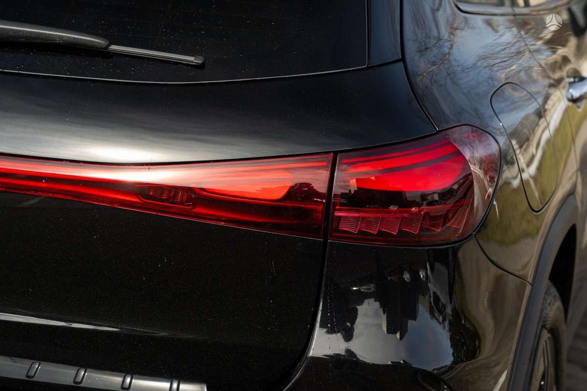 Mercedes-Benz EQA, off-road / crossover