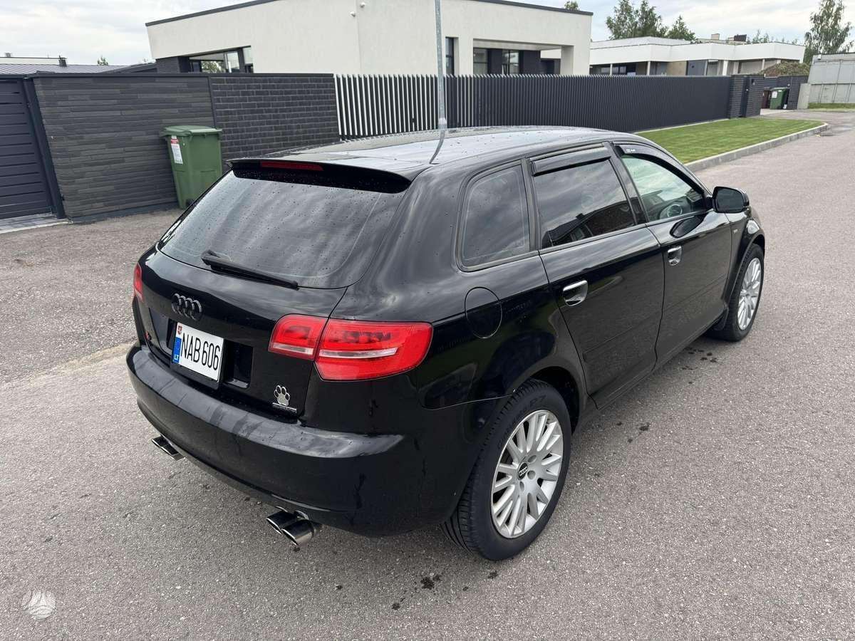 Audi A3, 1.6 l., hatchback