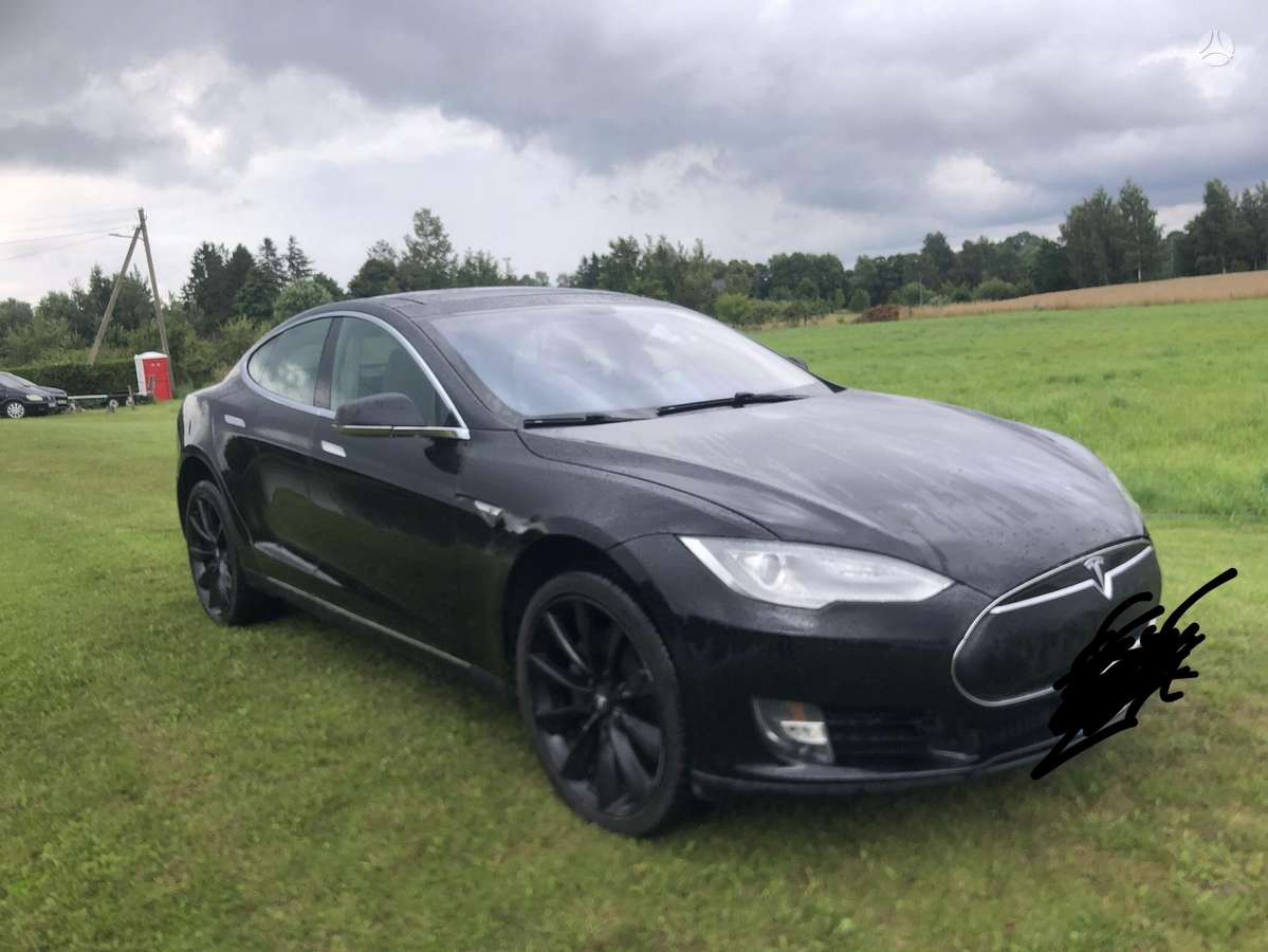 Tesla Model S, 85 kWh, hatchback