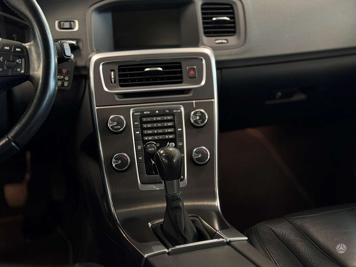 Volvo V60, 1.6 l., Универсал