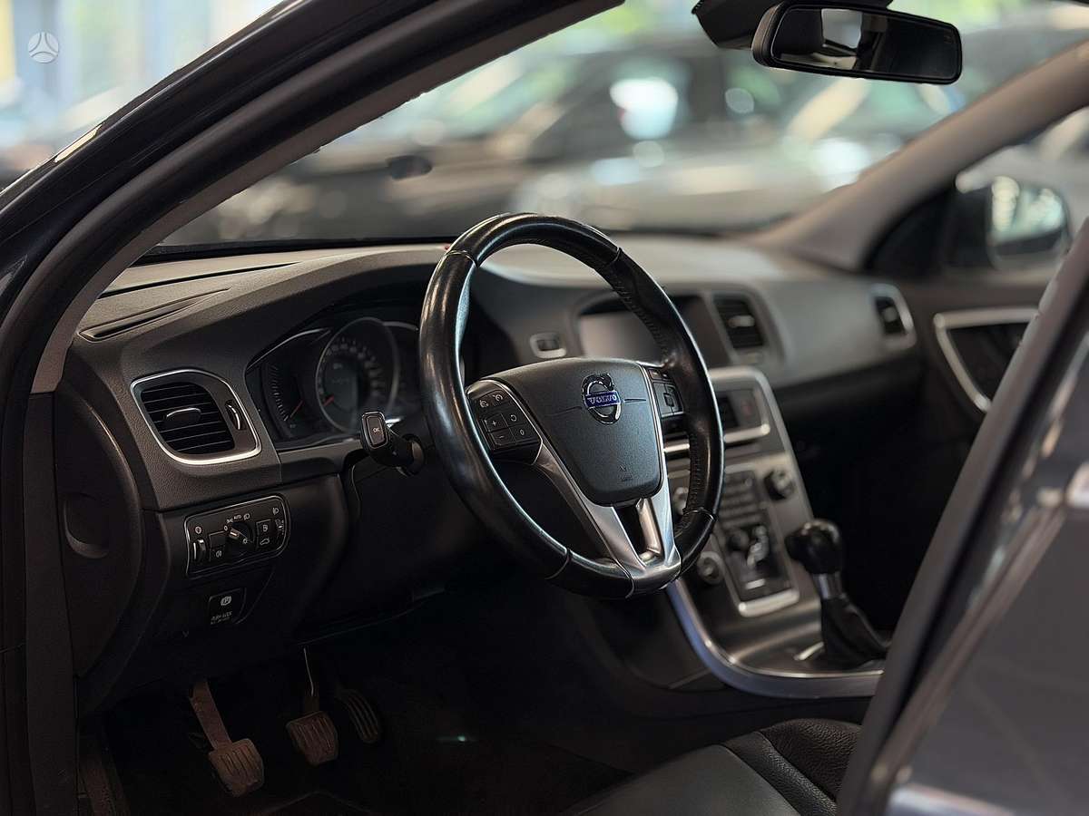 Volvo V60, 1.6 l., Универсал