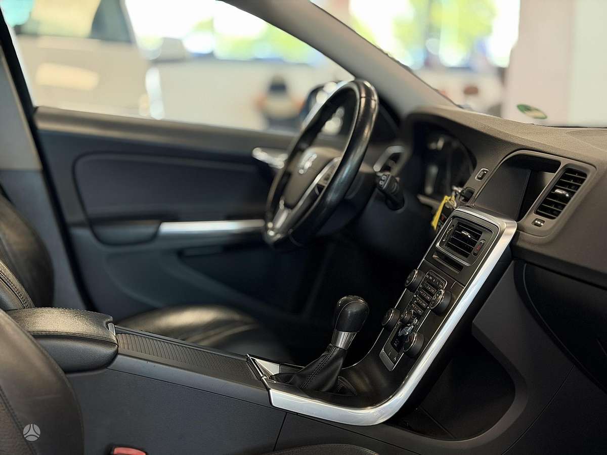 Volvo V60, 1.6 l., Универсал
