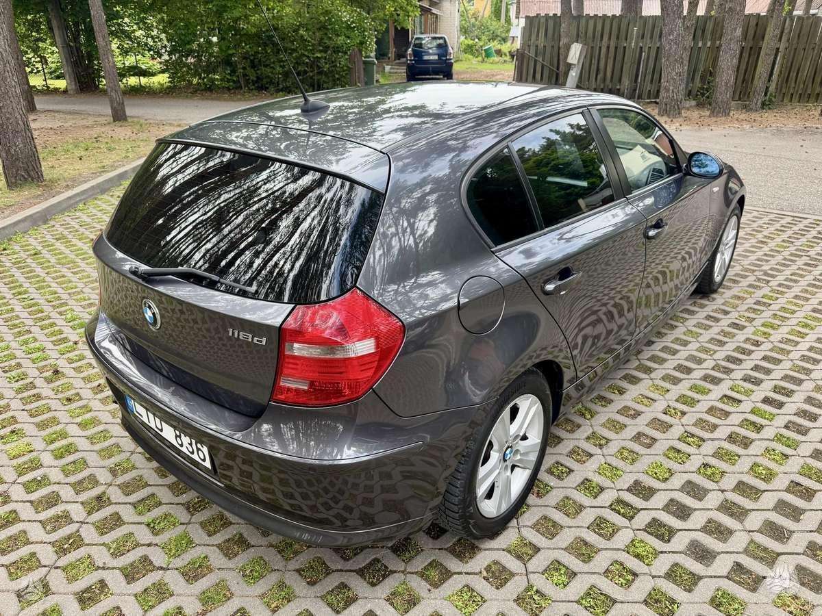 BMW 118, 2.0 l., Хэтчбек