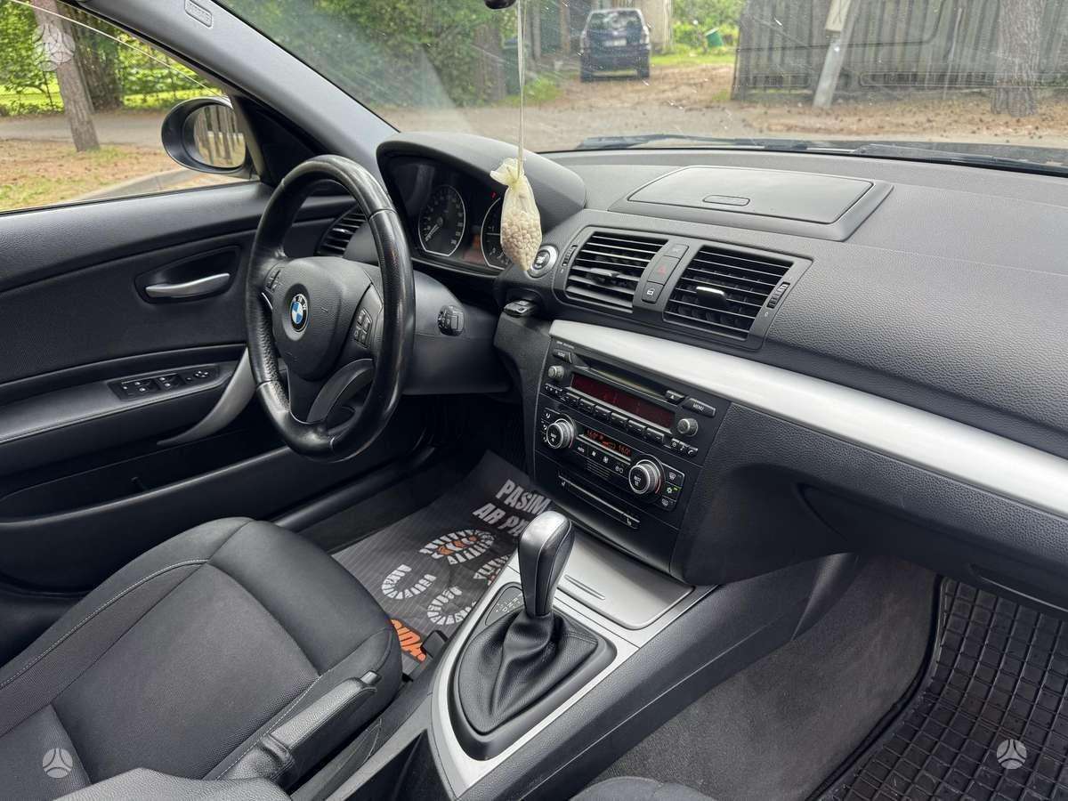 BMW 118, 2.0 l., Хэтчбек