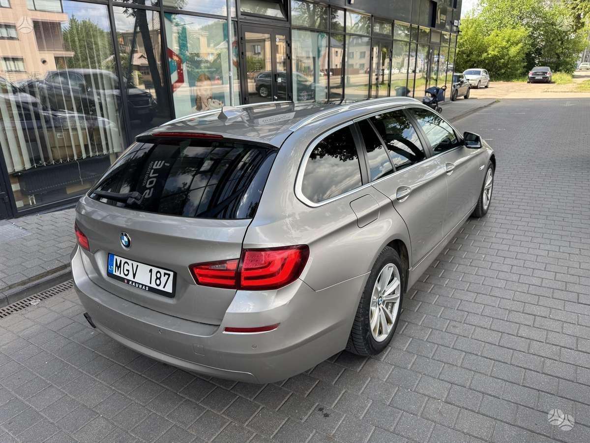 BMW 520, 2.0 l., wagon