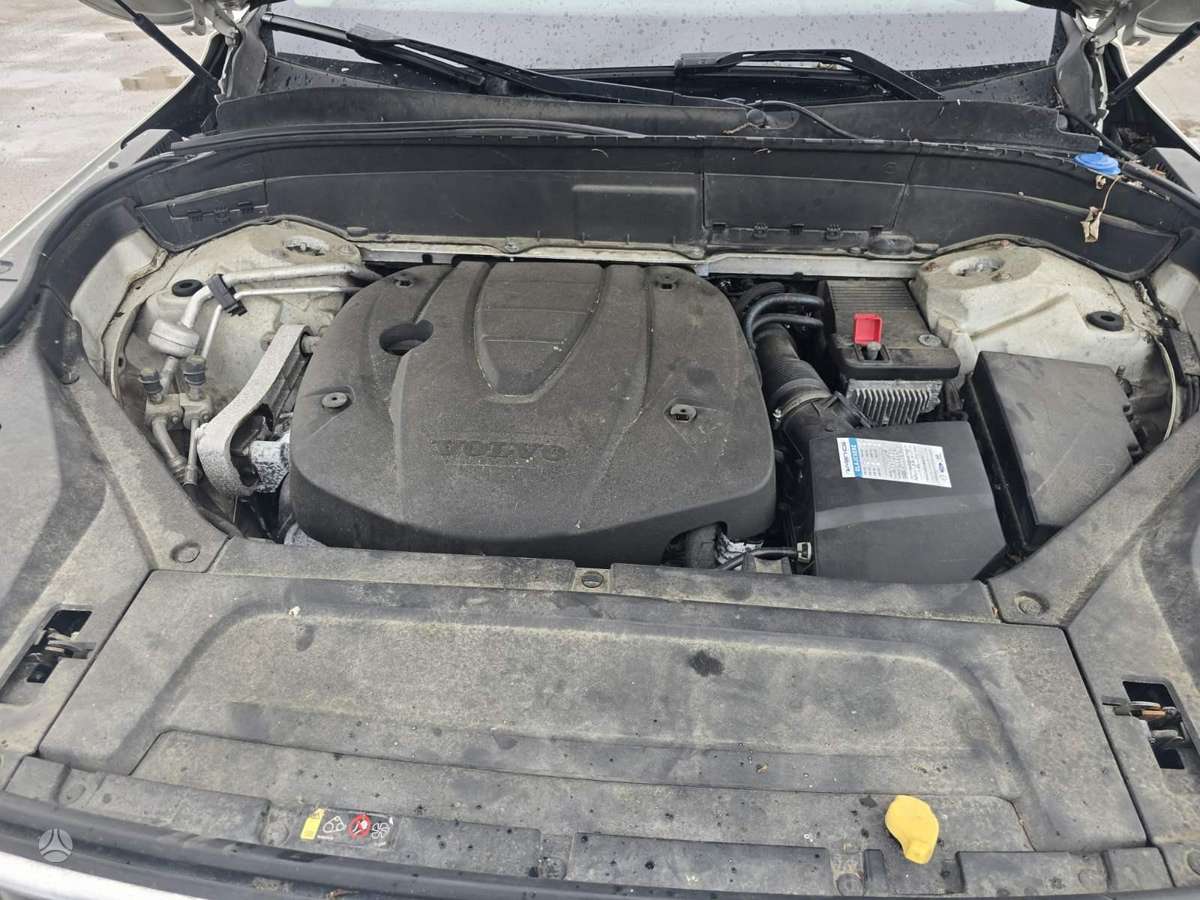 Volvo XC90 - 2