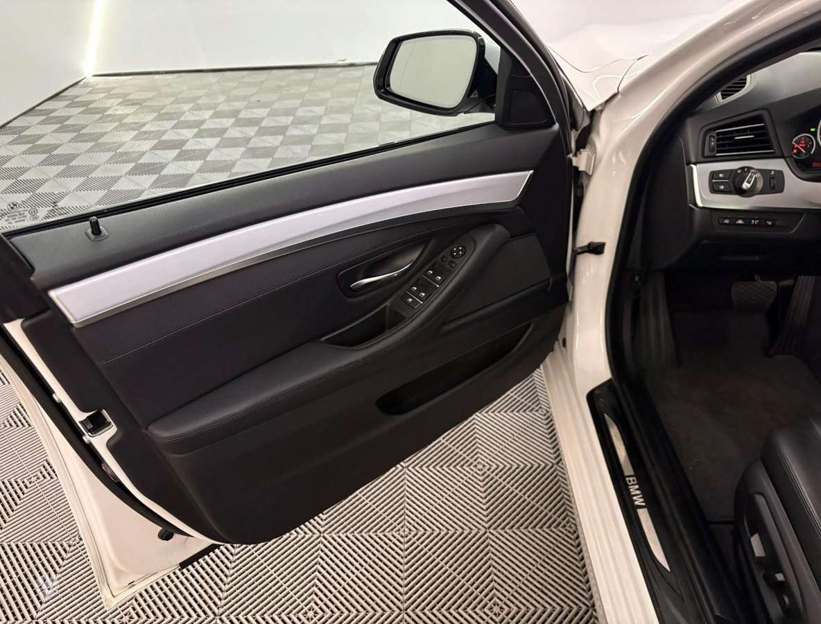 BMW 520, 2.0 l., wagon