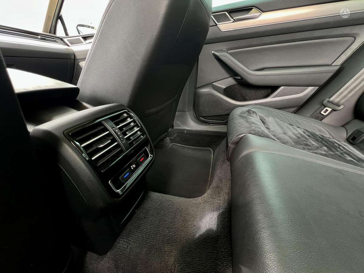 Volkswagen Passat, 2.0 l., Седан
