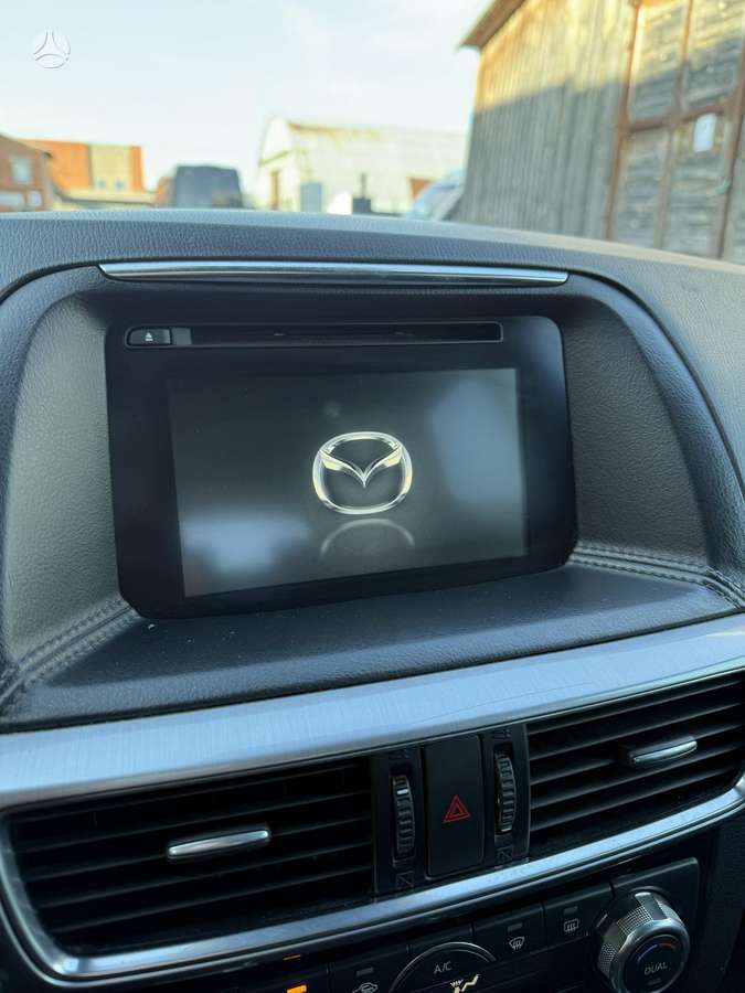 Mazda CX-5, 2.2 l., off-road / crossover