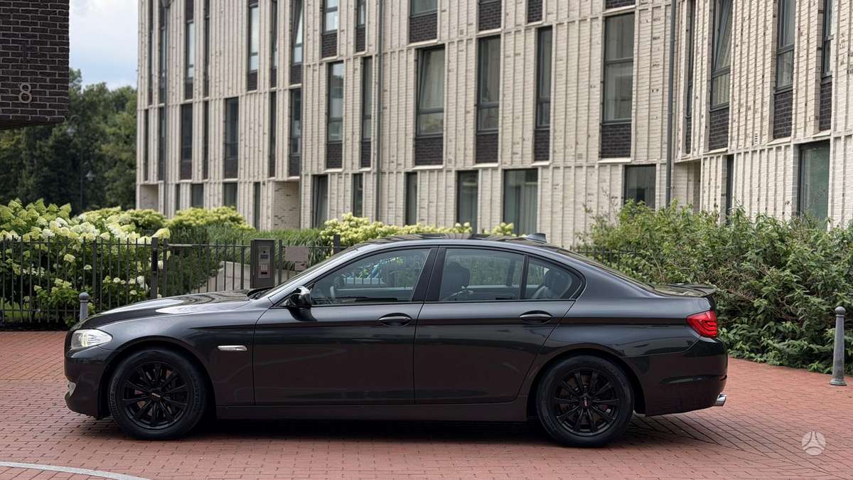 BMW 530, 3.0 l., Седан