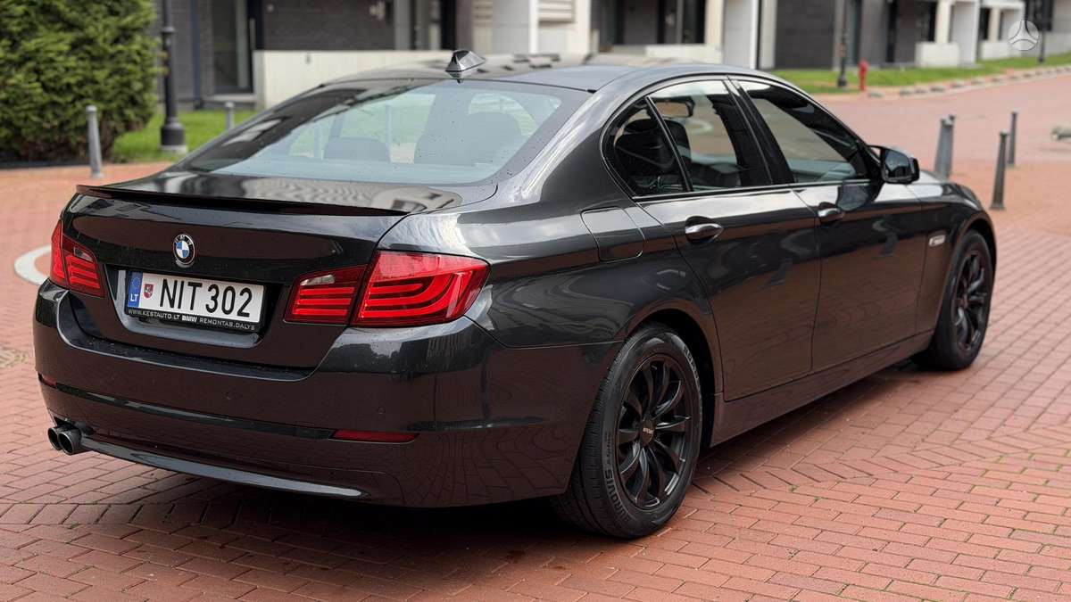 BMW 530, 3.0 l., Седан