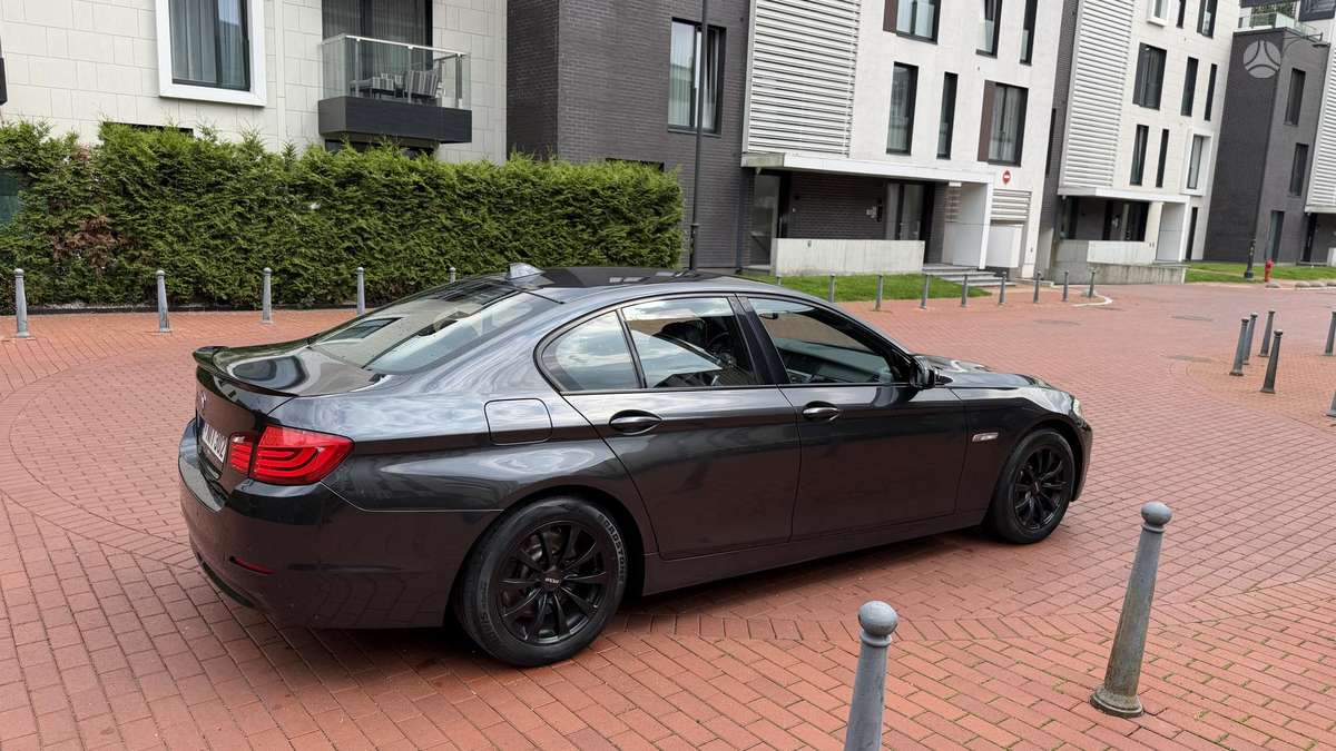 BMW 530, 3.0 l., Седан