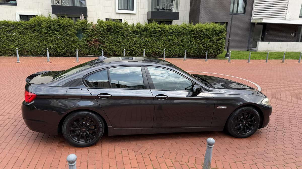 BMW 530, 3.0 l., Седан
