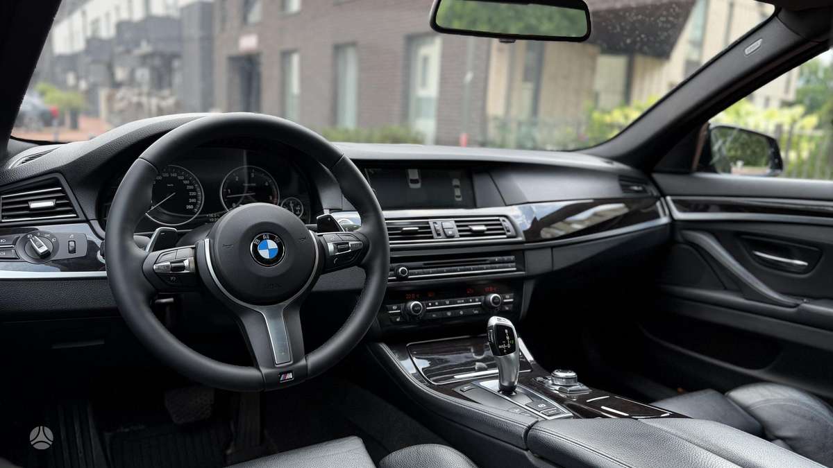 BMW 530, 3.0 l., Седан