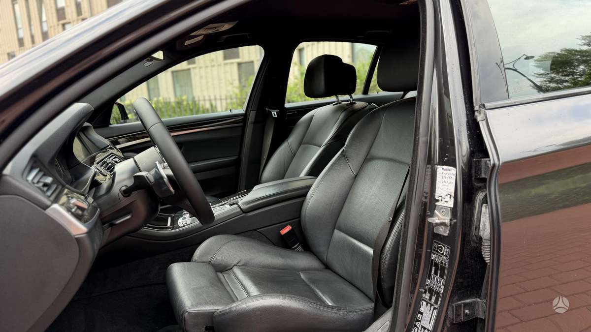 BMW 530, 3.0 l., Седан