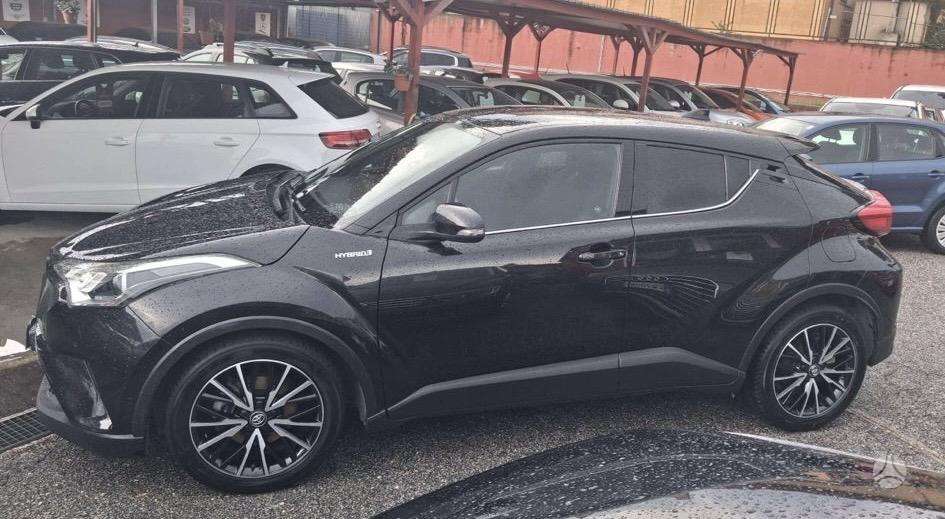 Toyota C-HR - 7