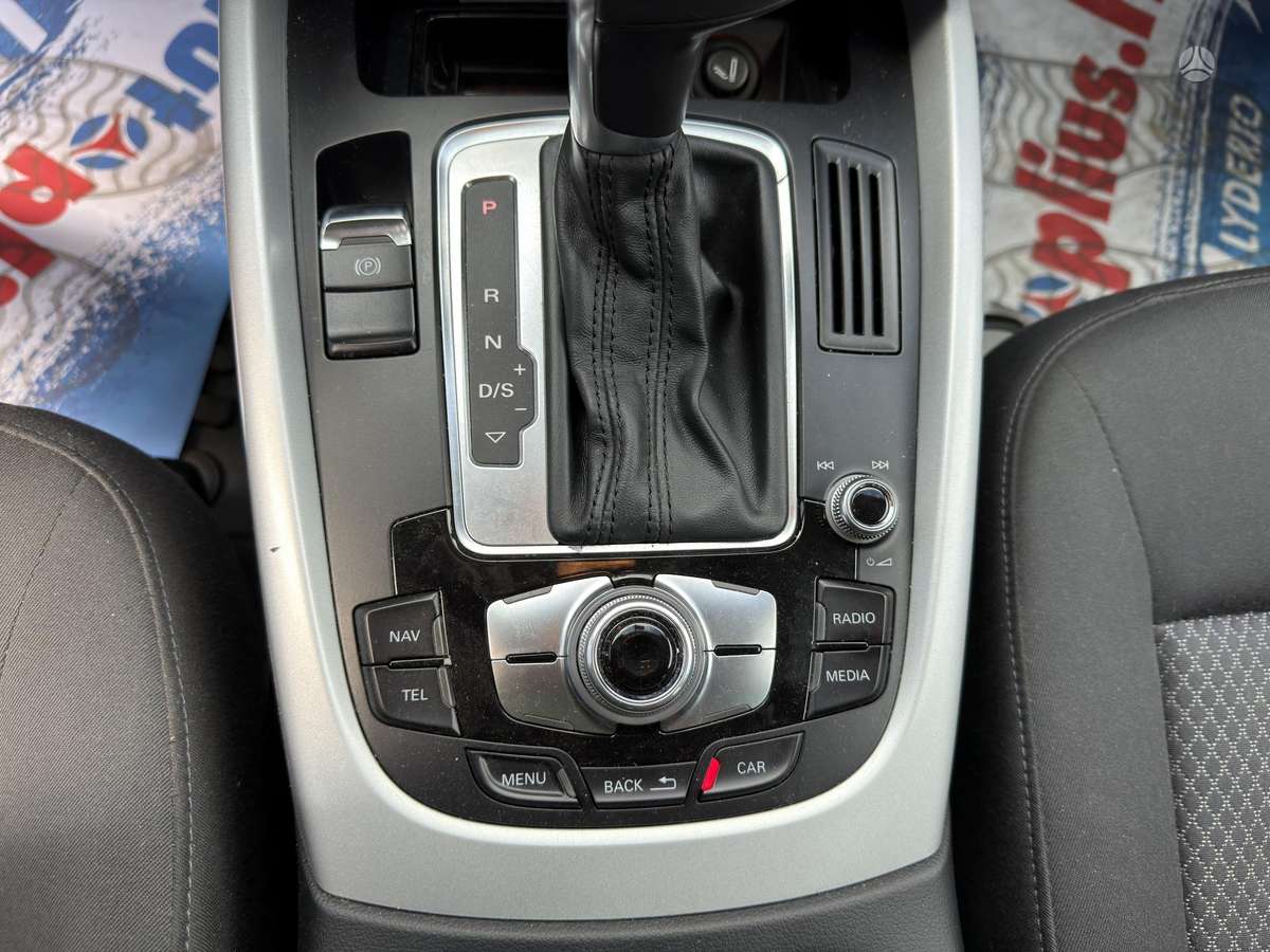 Audi Q5, 2.0 l., off-road / crossover