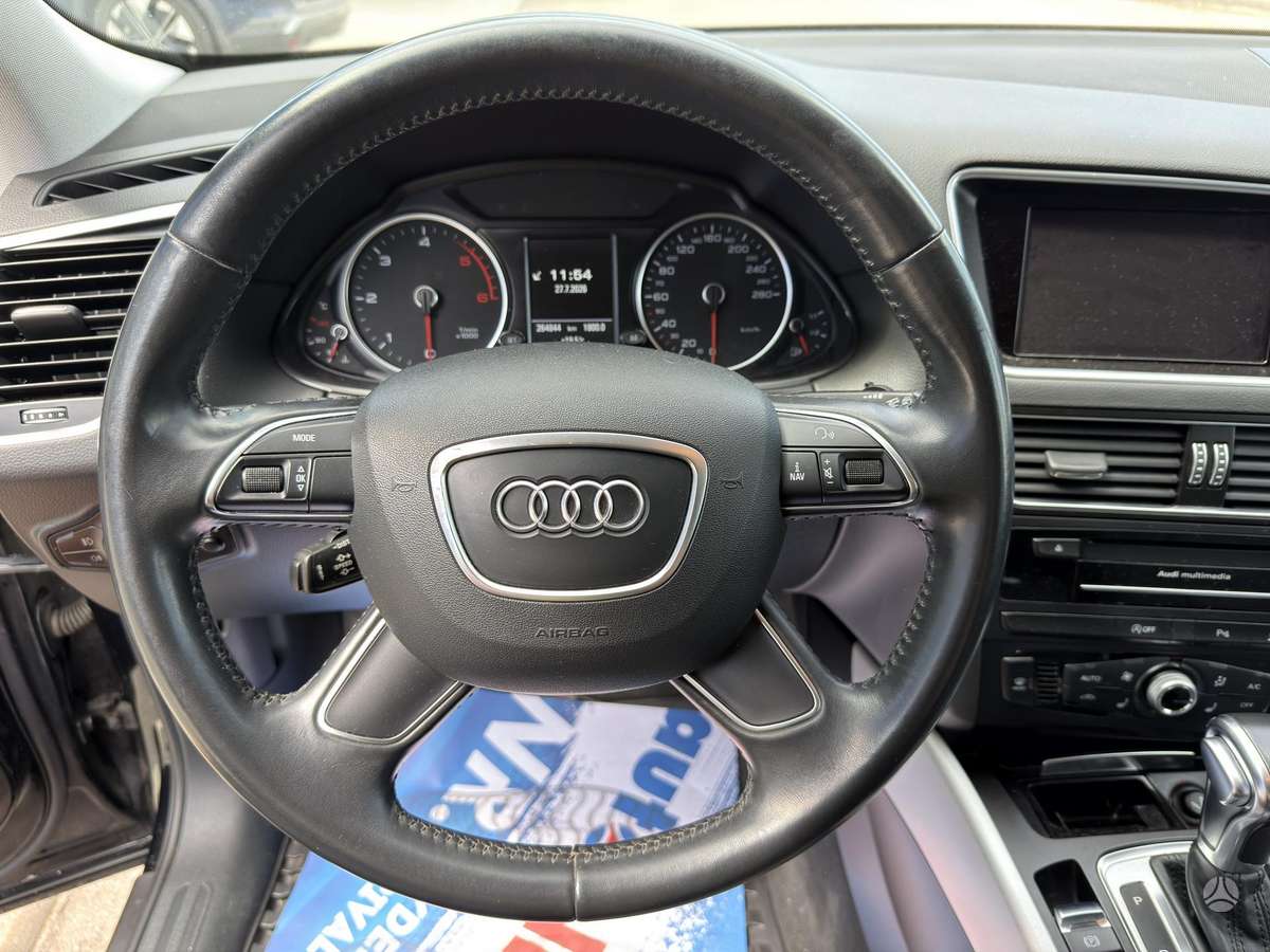 Audi Q5, 2.0 l., off-road / crossover